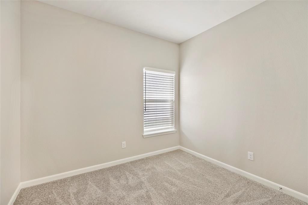 207 Southgate Drive. Terrell, TX 75160