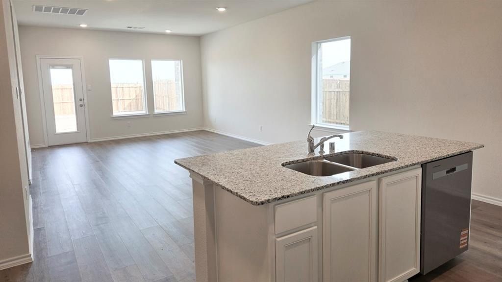 920 Jefferson Way. Sherman, TX 75090