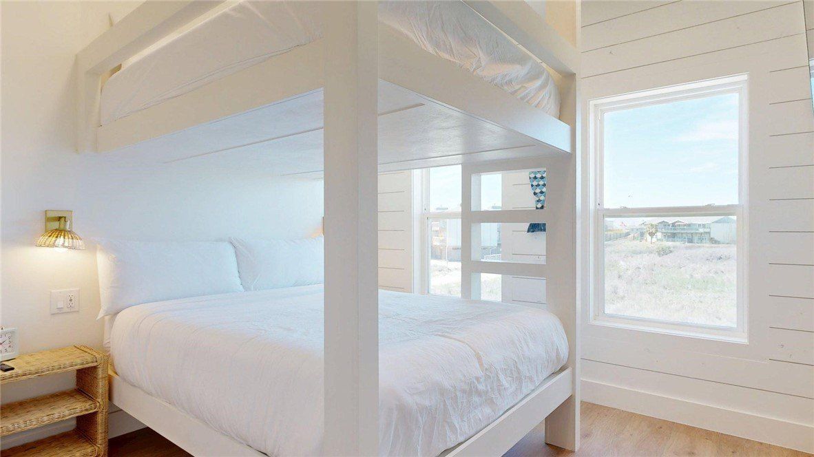 1224 On The Beach Road N. Port Aransas, TX 78373
