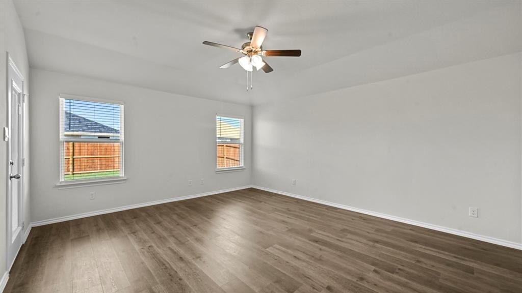 503 English Oak Drive. Josephine, TX 75173