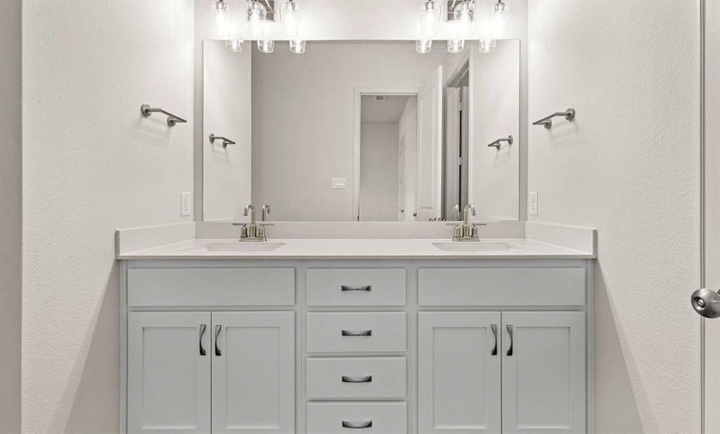 1041 Concan Drive. Plano, TX 75075