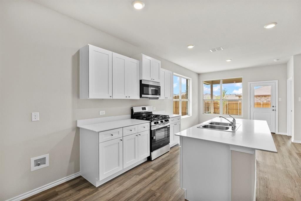 9712 Austin Hollow Road. Crowley, TX 76036