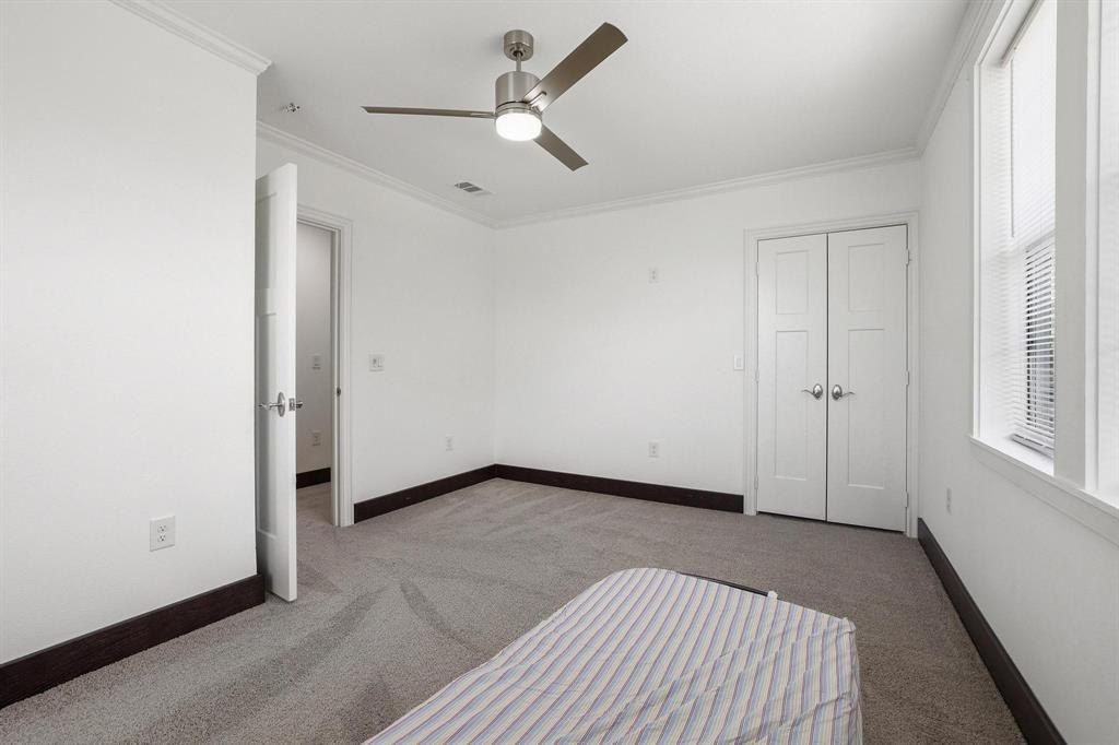 1604 County Rd 4040. Savoy, TX 75479