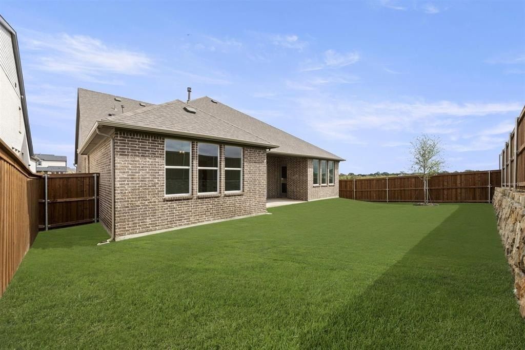 2128 Wickersham Road. Rockwall, TX 75087