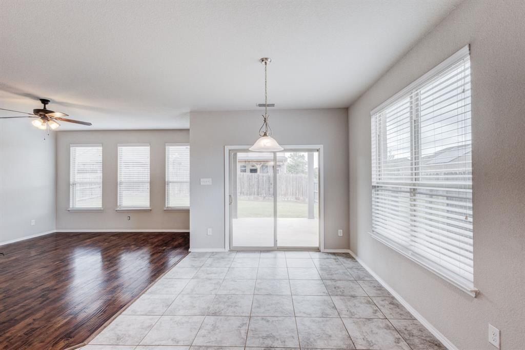 5529 Las Lomas Lane. Denton, TX 76208