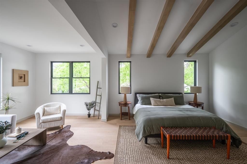 8803 Redondo Drive. Dallas, TX 75218