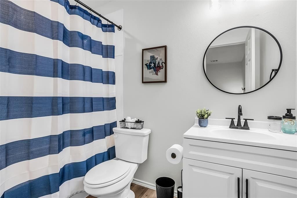 308 S 3Rd. Bonham, TX 75418