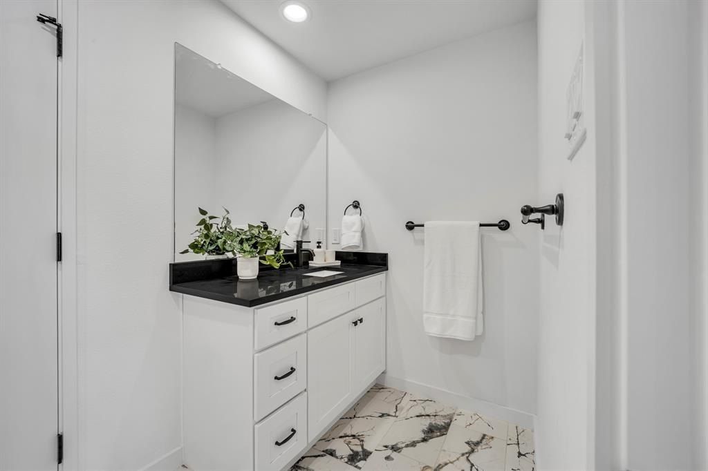 5806 Bryan Parkway. Dallas, TX 75206