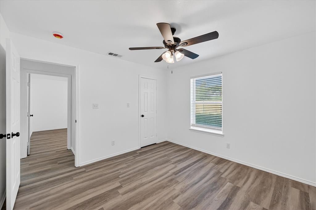 412 Susan Drive. Kennedale, TX 76060