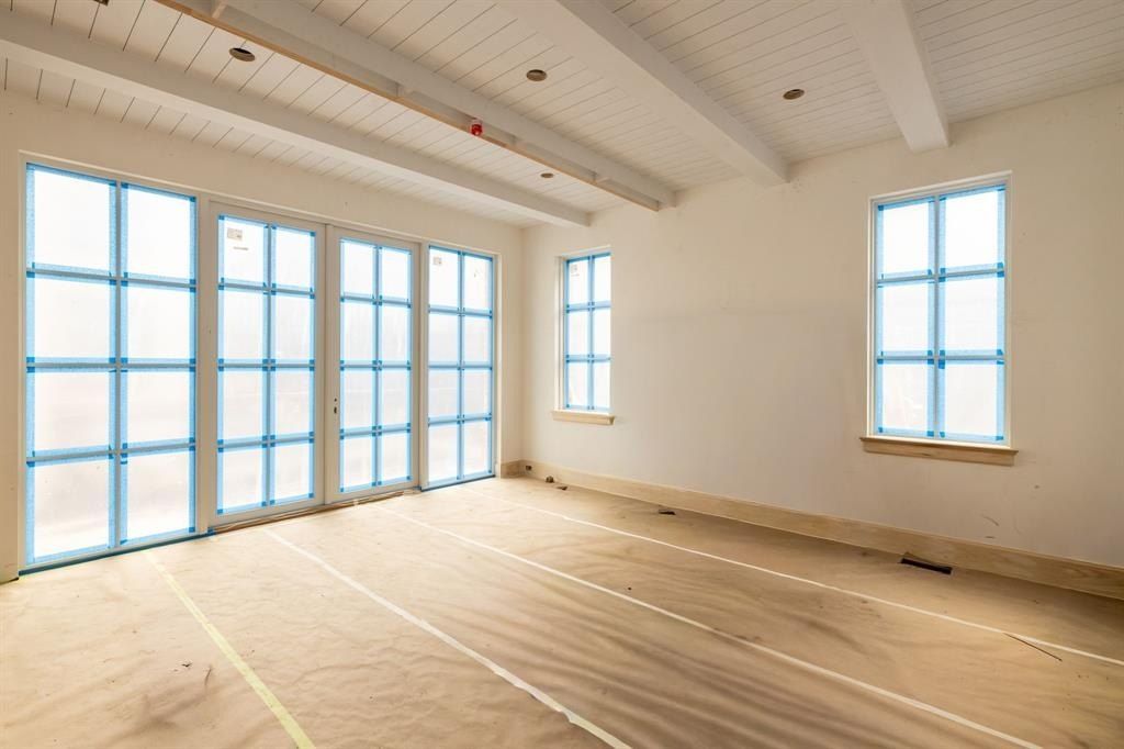 3512 Wentwood Drive. Dallas, TX 75225