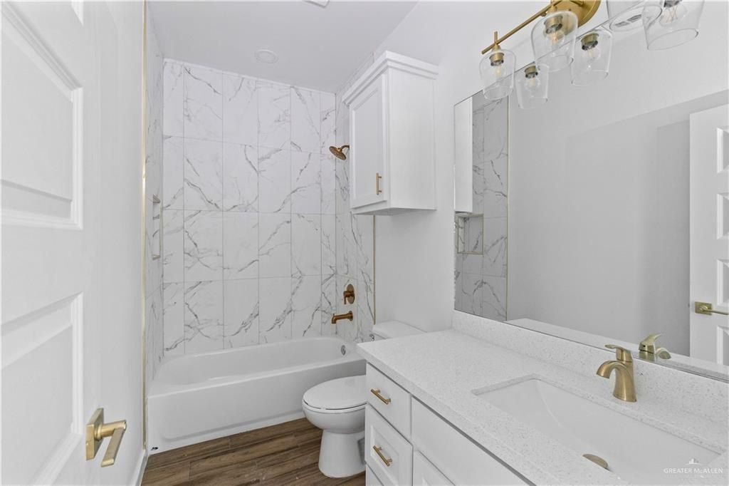 409 W La Pointe Avenue. Mission, TX 78573