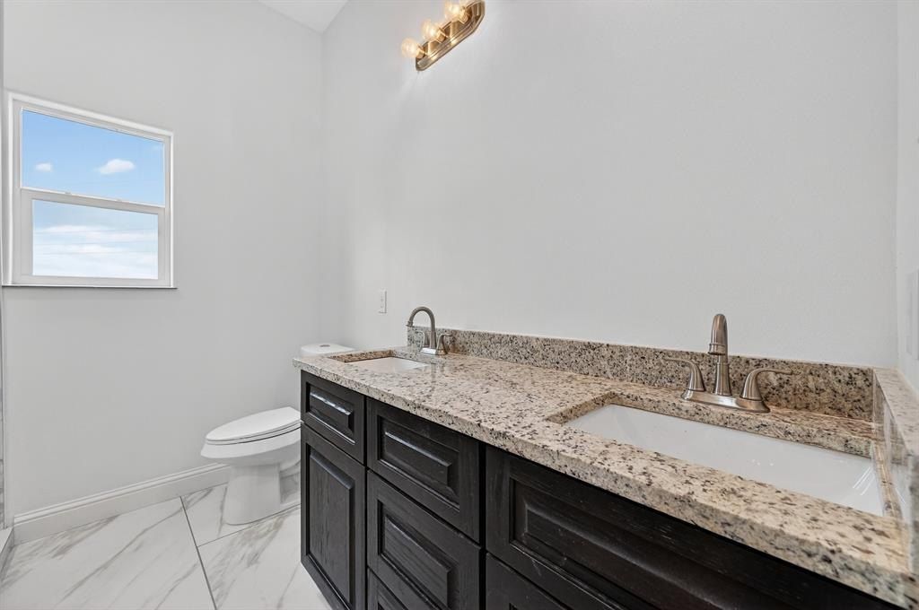 4510 County Road 307. Grandview, TX 76050