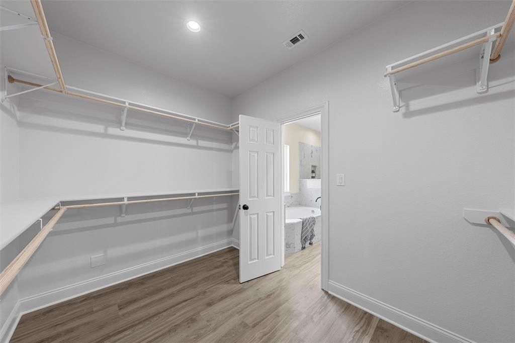 929 Northern Dancer Drive. Hewitt, TX 76643