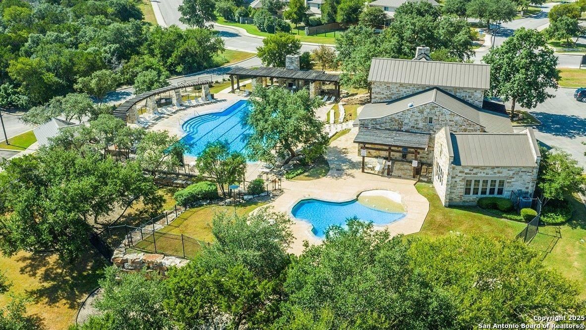 472 American Robin Way. San Antonio, TX 78253