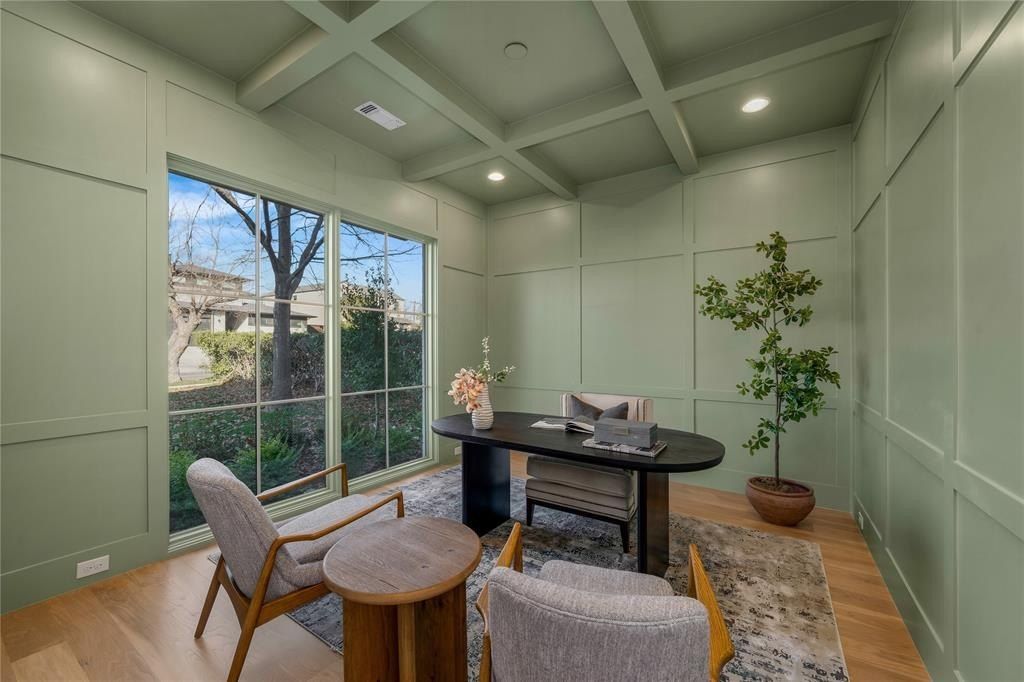 3884 Durango Drive. Dallas, TX 75220