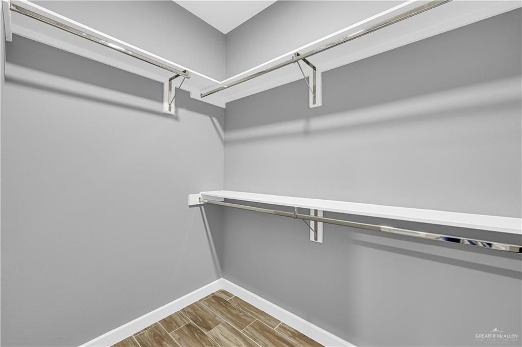 428 Acacia Street. Alamo, TX 78516