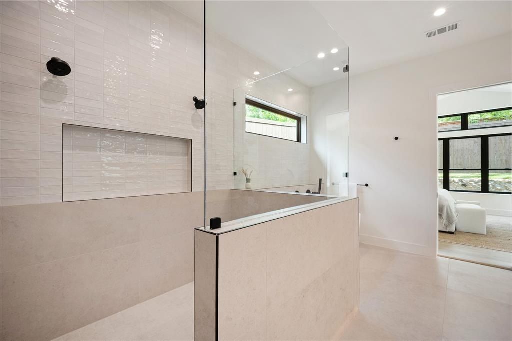 8716 Fawn Drive. Dallas, TX 75238