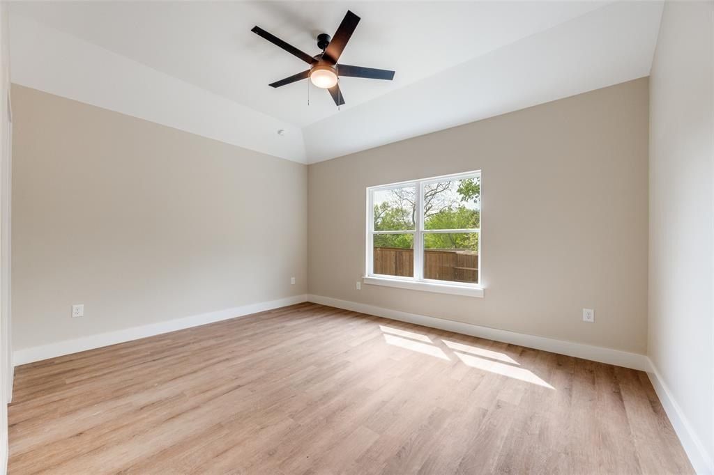 113 Iron Horse Lane. Denison, TX 75020