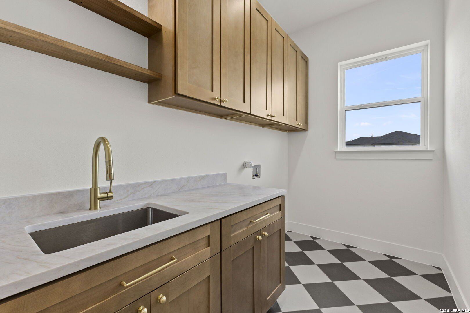 117 Hiram Cook. Blanco, TX 78606