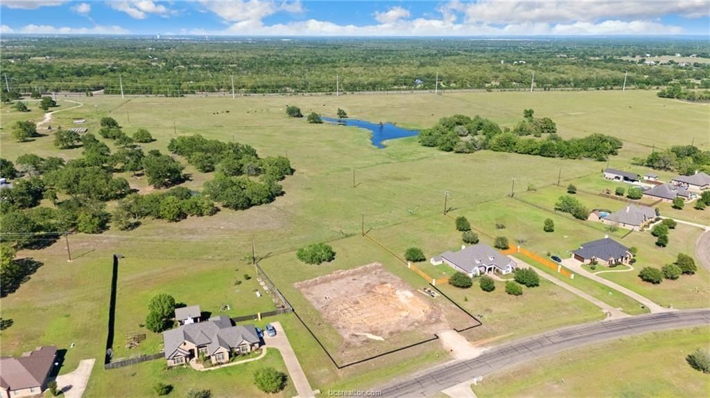 Saddle Creek Drive. College Station, TX 77845