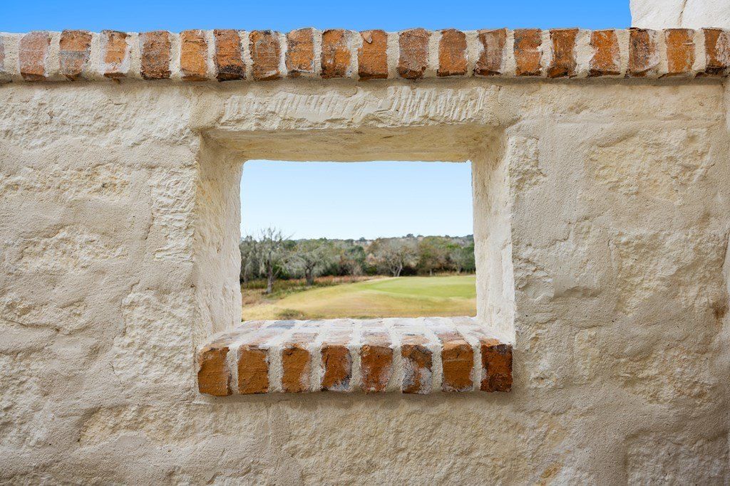 4412 Comanche Trace Dr. Kerrville, TX 78028