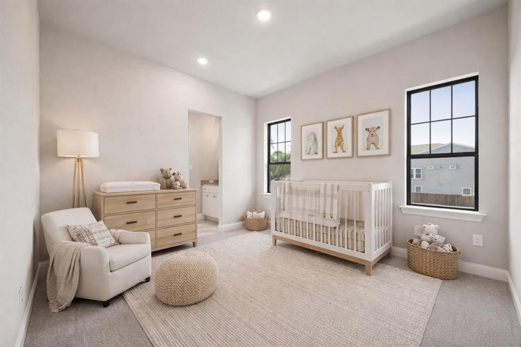 305 Sunset Lane. Fort Worth, TX 76114