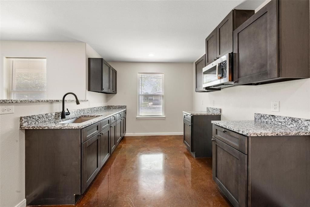 3407 Pewitt Drive. Waco, TX 76706