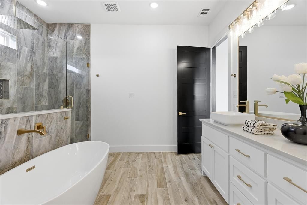 5306 Calle Drive. Sherman, TX 75092