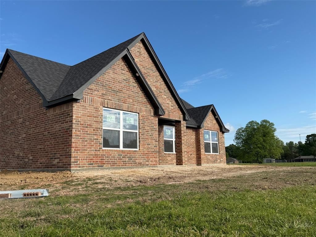 19 Private Road 35995. Powderly, TX 75473