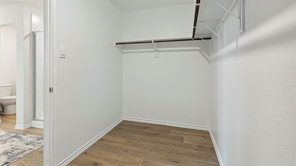 120 Pheasant Run Road. Terrell, TX 75160