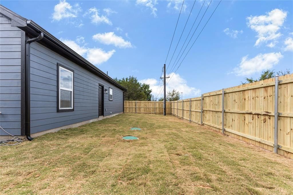 3426 Sumac Drive. Granbury, TX 76048