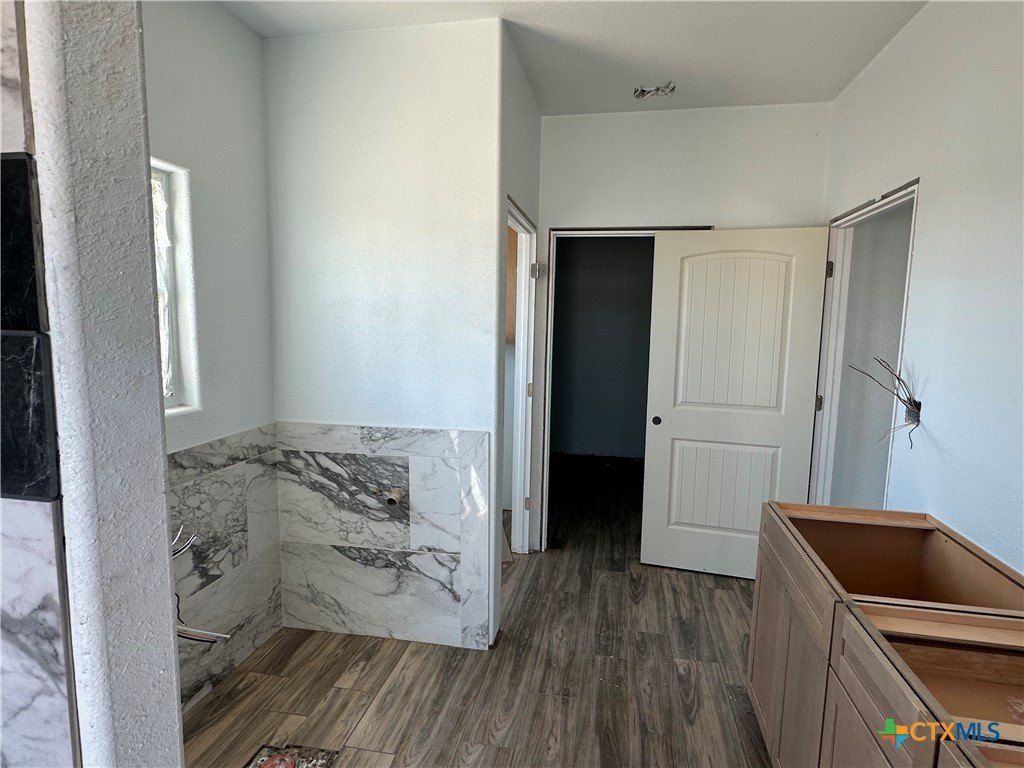 15006 Armstrong Estates. Salado, TX 76571