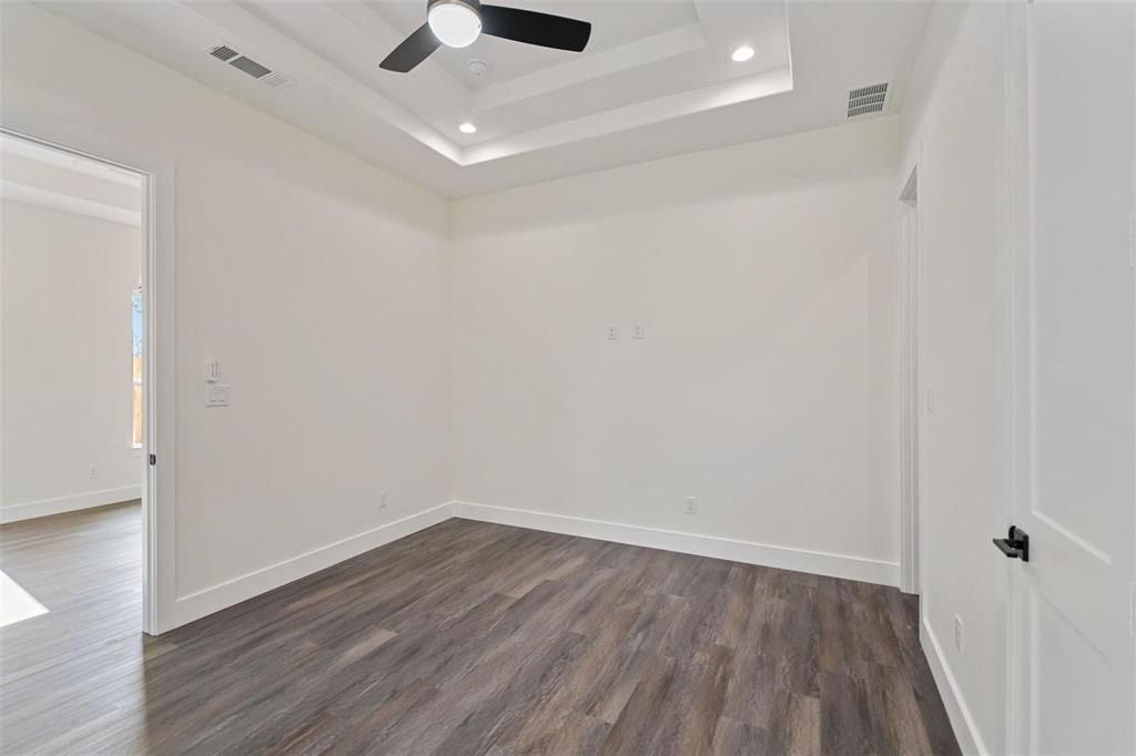 8025 N Needmore Street. Athens, TX 75751