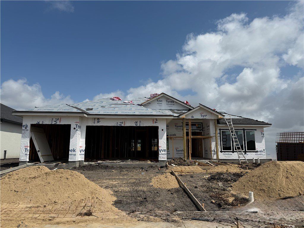 1470 Irigoyen Court. Corpus Christi, TX 78415