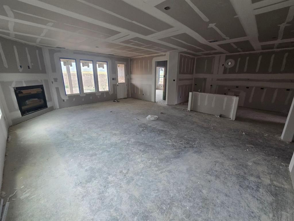 15068 Green Bluff Drive. Aledo, TX 76008