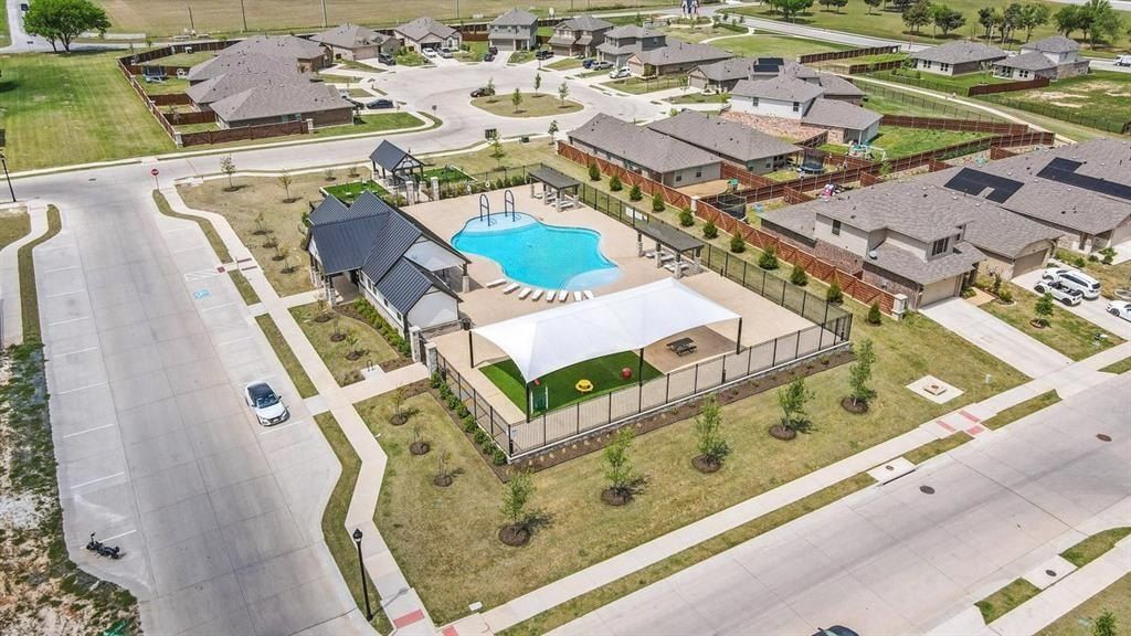 238 Birch Forest Lane. Boyd, TX 76023