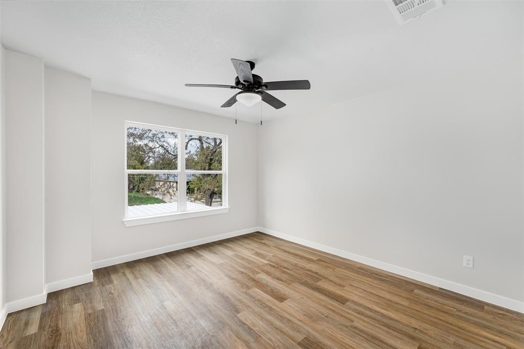 1536 Alexander. Waco, TX 76708