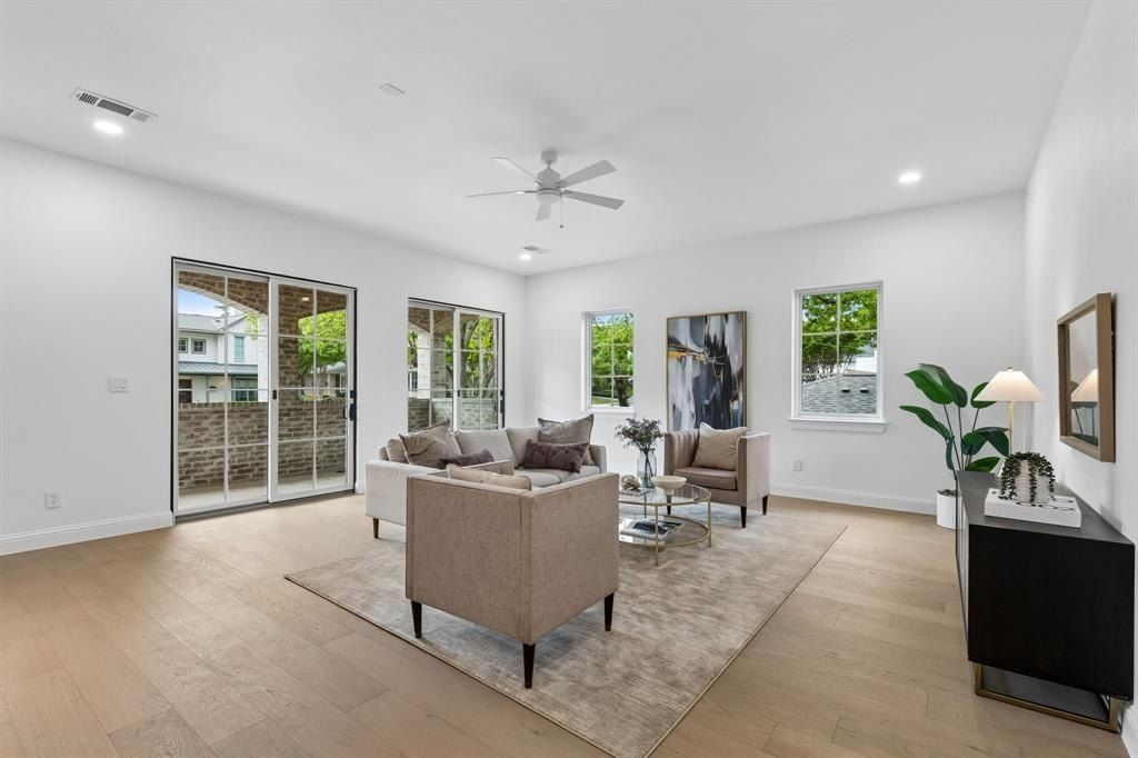 7107 Coronado Avenue. Dallas, TX 75214