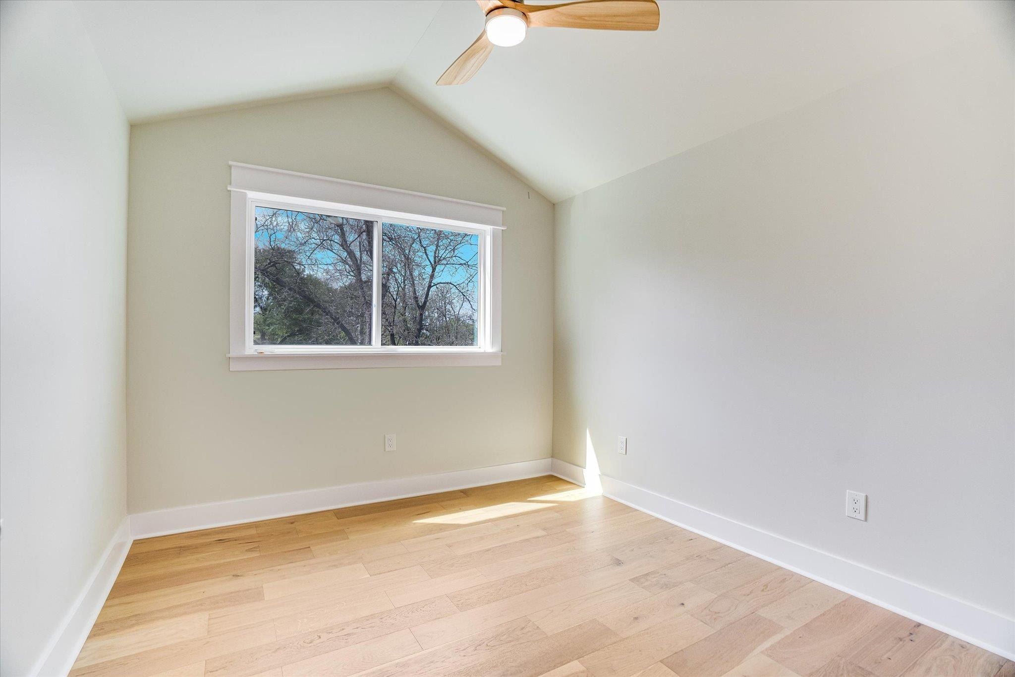 1009 Karen Ave. Austin, TX 78757