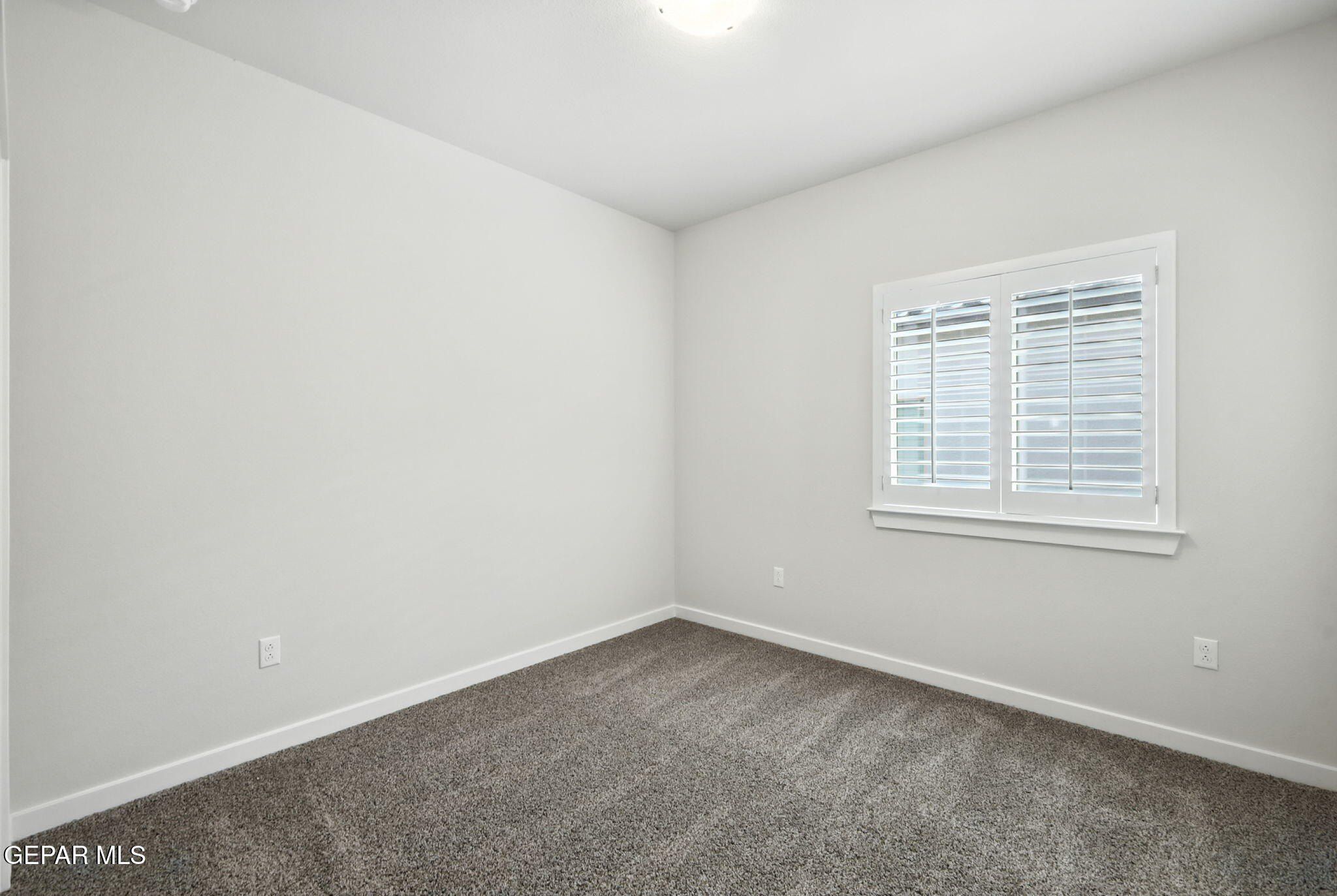 5760 Adamsville Avenue. El Paso, TX 79934