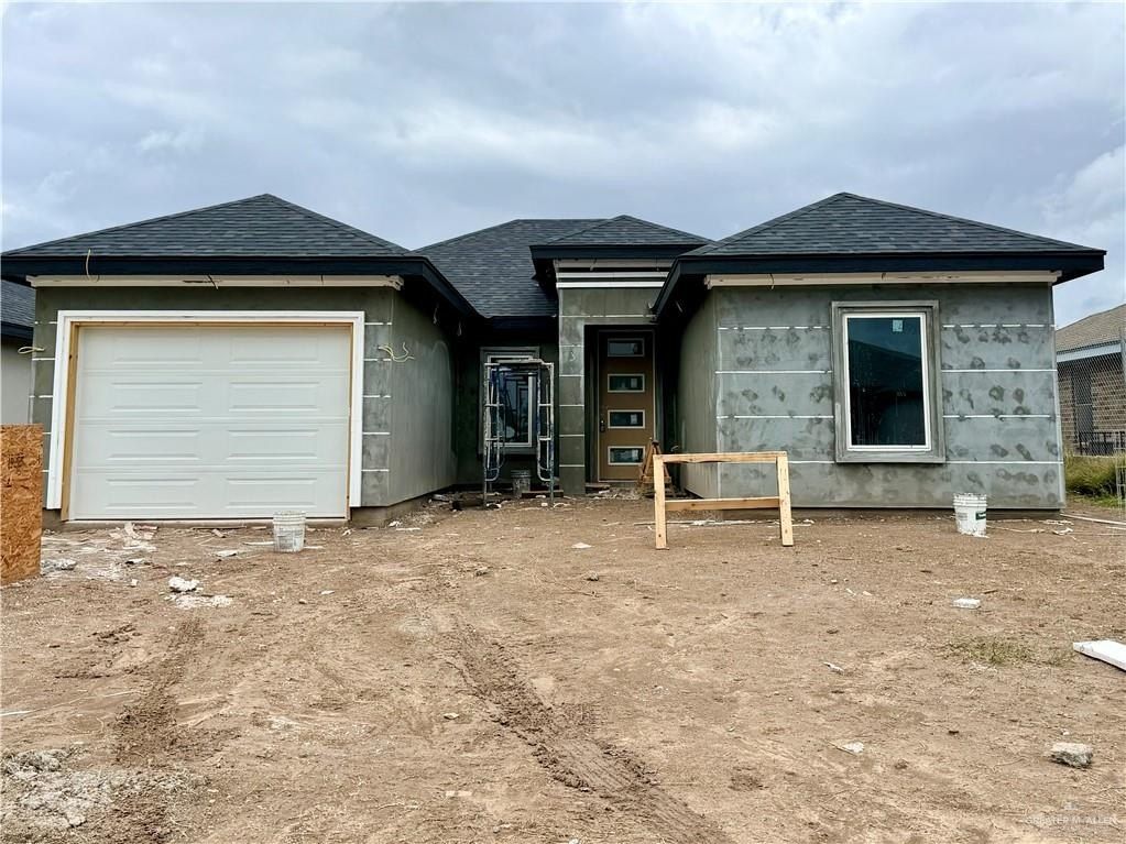 425 Serg Loop. Alamo, TX 78516