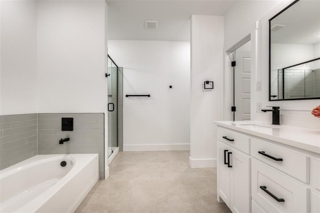 1621 County Road 4764. Boyd, TX 76023