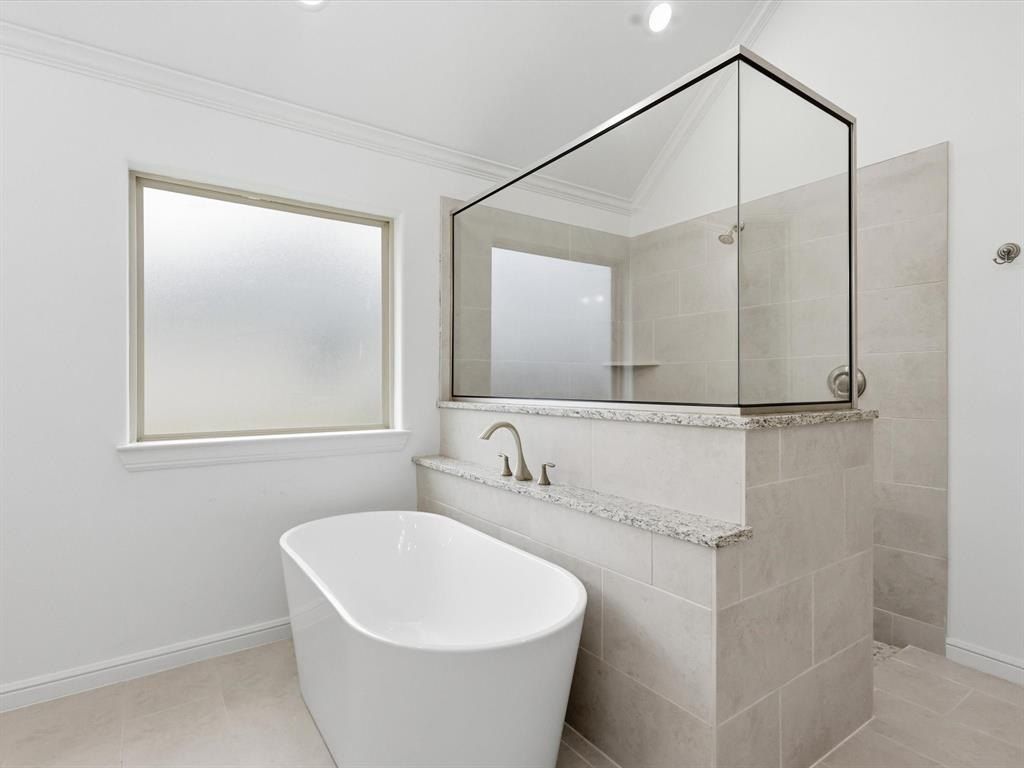 11605 Caracal Drive. Godley, TX 76044