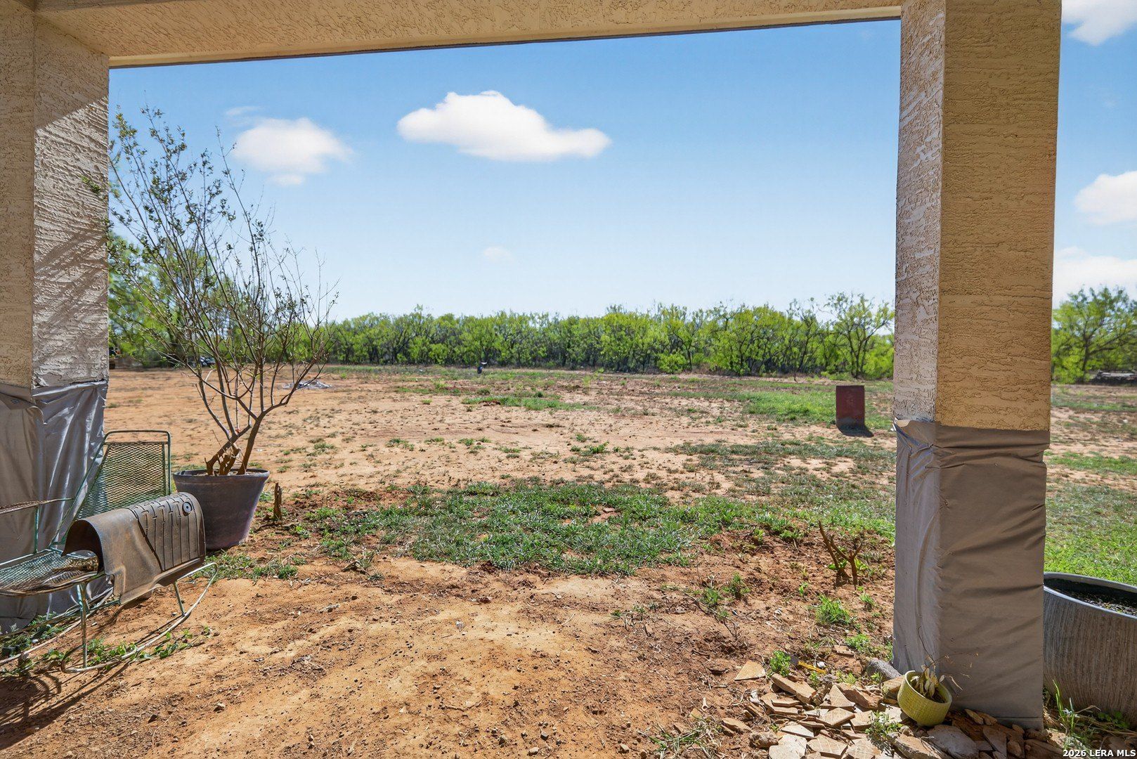 510 High Mdw. Lytle, TX 78052