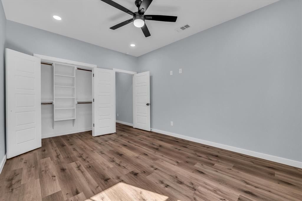 308 Crye Circle. Robinson, TX 76706