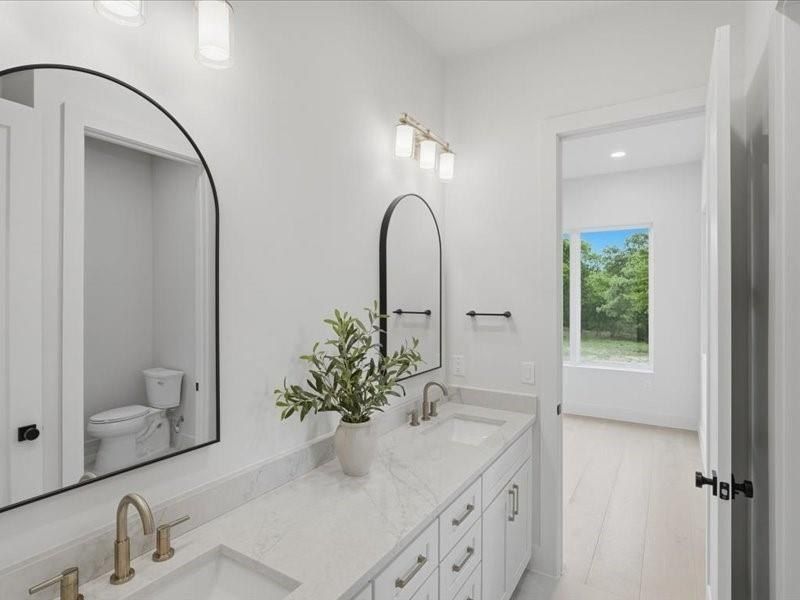 275 Latigo Way. Weatherford, TX 76088