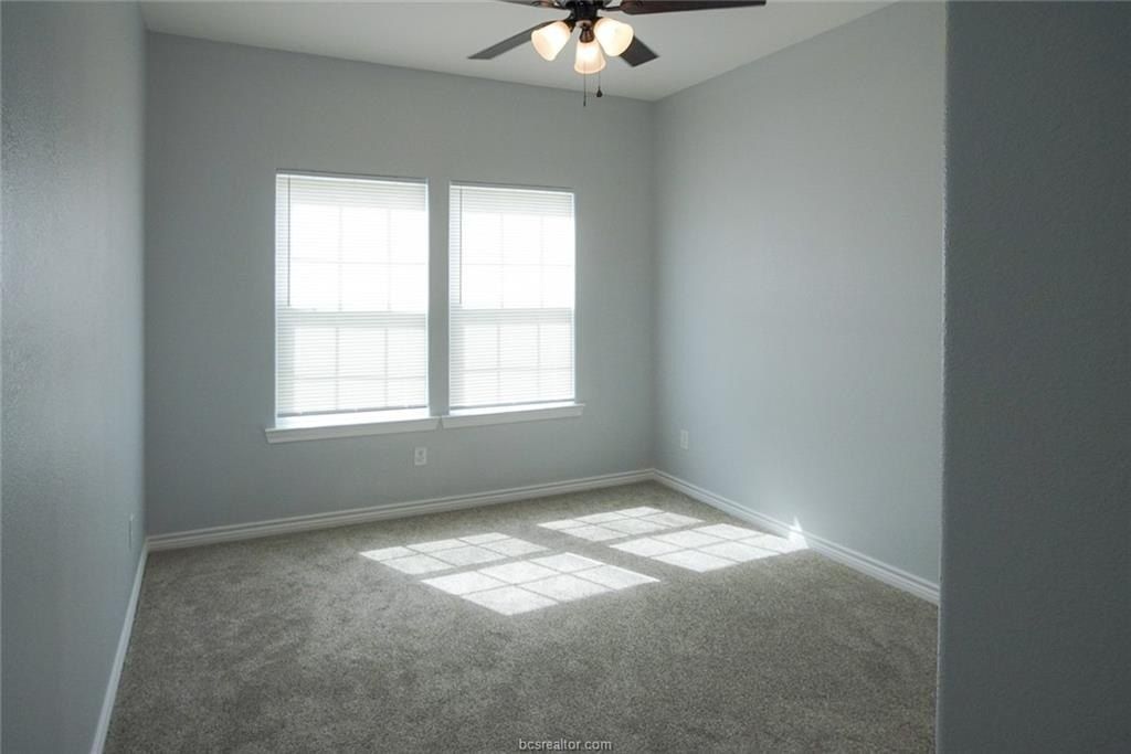 W Chase Street. Navasota, TX 77868