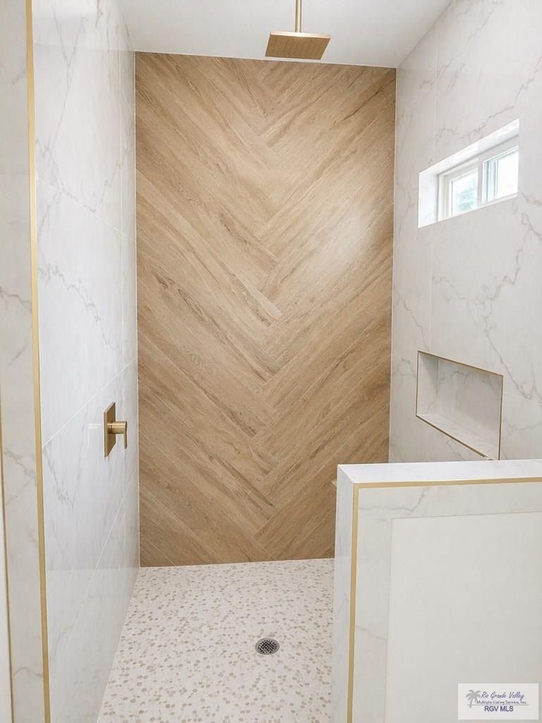 9076 New Orleans Ct. Los Fresnos, TX 78566