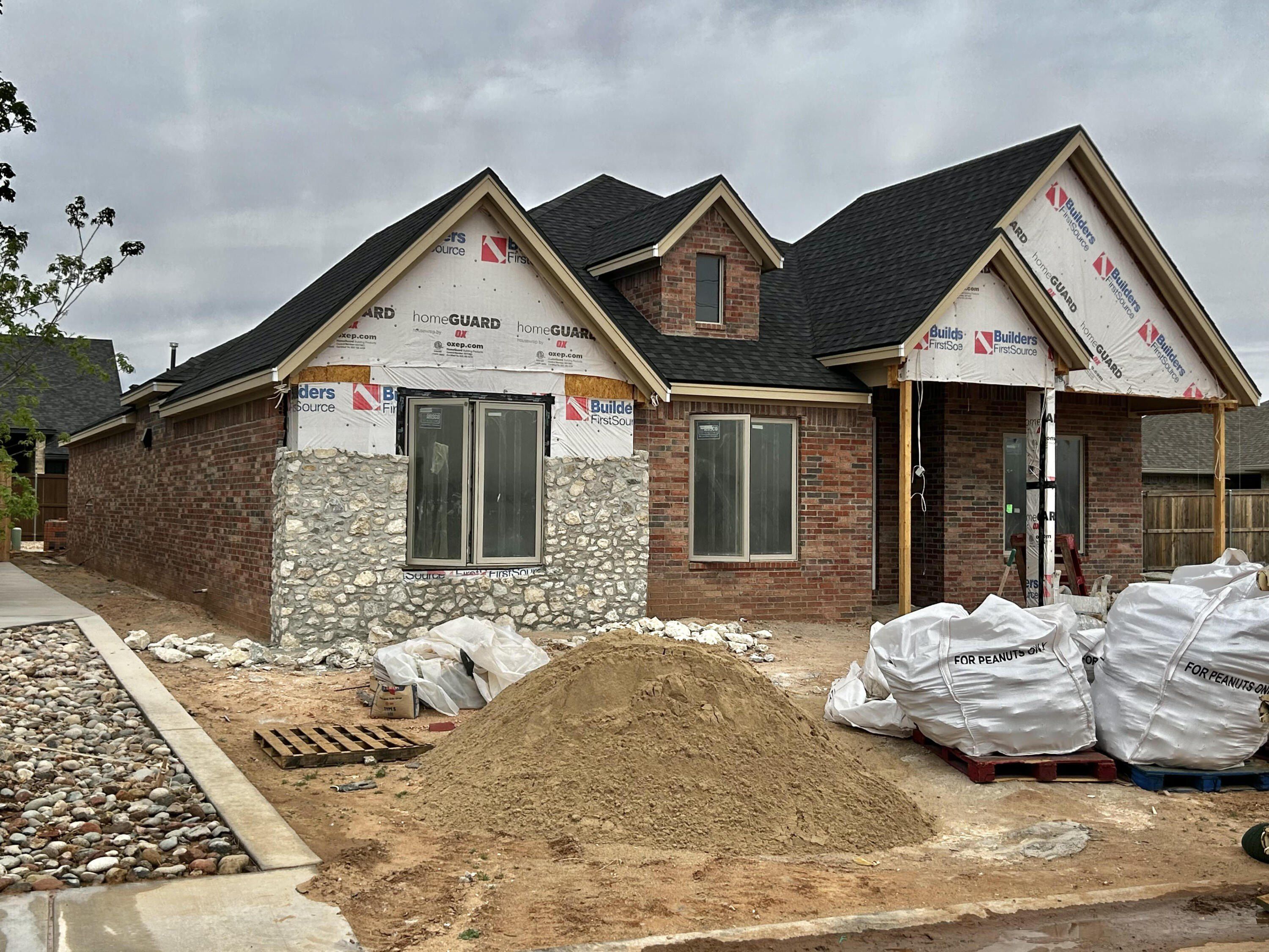 4406 Quincy Avenue. Lubbock, TX 79407