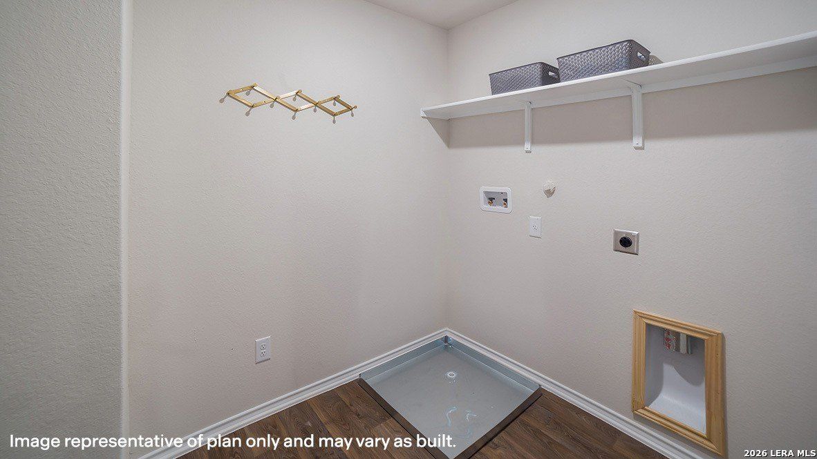 1539 Esmeralda Grv. San Antonio, TX 78253